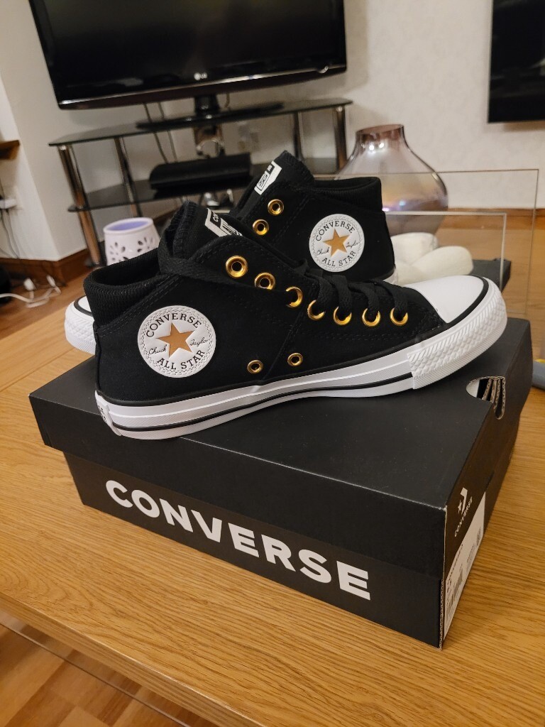 converse mid tops